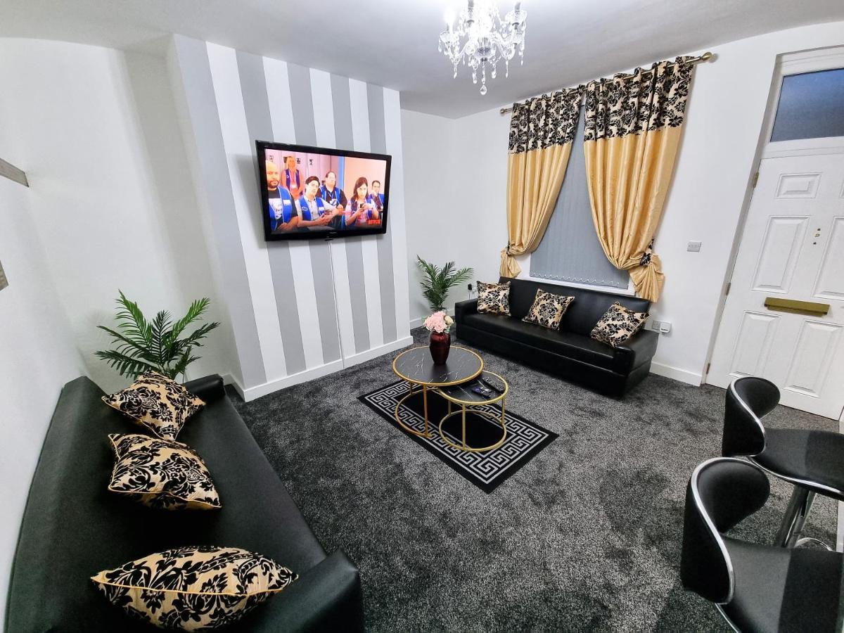 *11br* Setup For Your Amazing Relaxed + Free Parking + Free Fast Wifi * * Leeds (West Yorkshire)