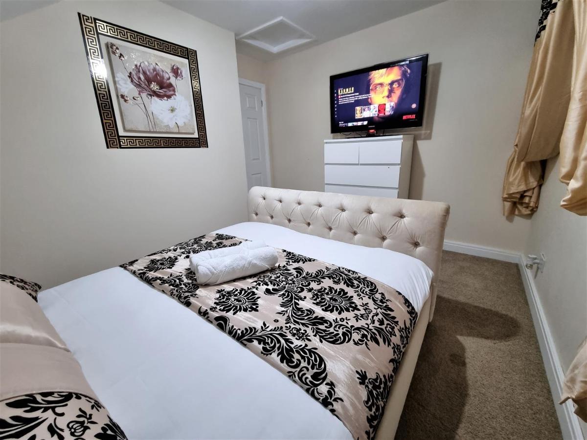 Apartment *f43nh* Setup For Your Relaxed & Cosy + Free Parking + Free Fast Wifi *