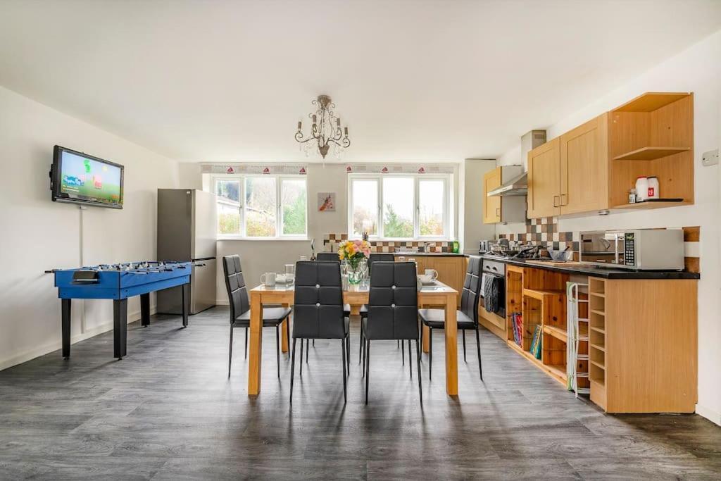 *c.sani* Setup For Your Relaxed & Amazing + Free Parking + Free Fast Wifi * Holiday home Leeds (West Yorkshire)