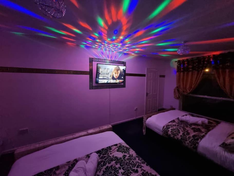 Holiday home *c.sani* Setup For Your Relaxed & Amazing + Free Parking + Free Fast Wifi * *