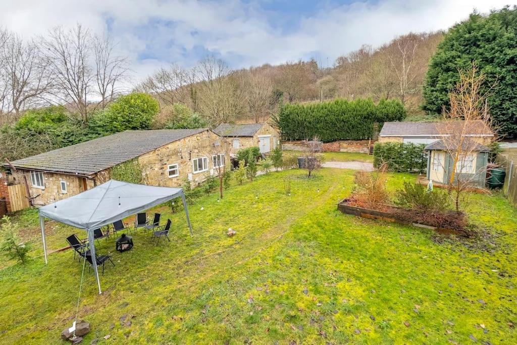 Holiday home *c.sani* Setup For Your Relaxed & Amazing + Free Parking + Free Fast Wifi * Leeds (West Yorkshire)