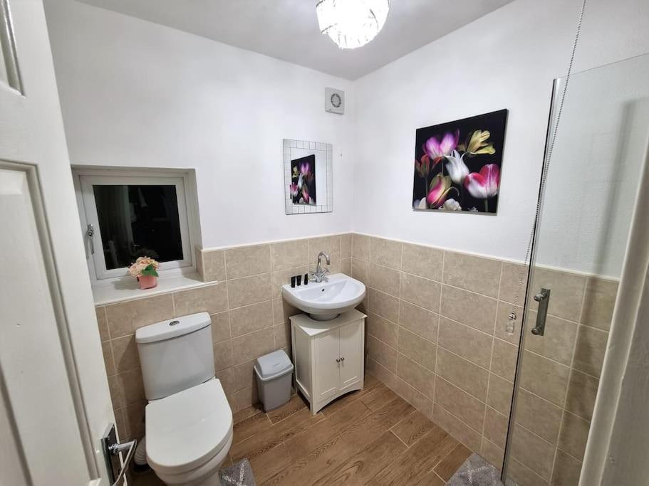 *c.sani* Setup For Your Relaxed & Amazing + Free Parking + Free Fast Wifi * Holiday home Leeds (West Yorkshire)