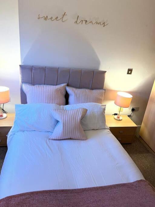 Leeds Clarence Dock 2 Bedroom Apt * Leeds (West Yorkshire)