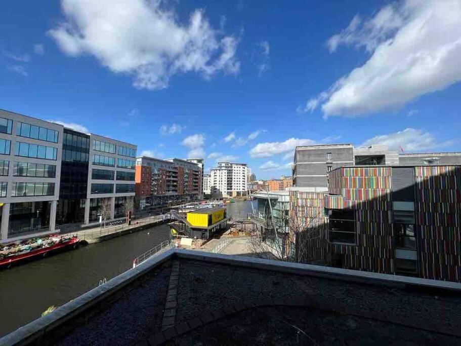 Leeds Clarence Dock 2 Bedroom Apt Leeds (West Yorkshire)