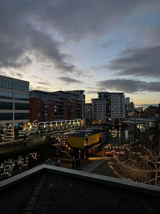 Leeds Clarence Dock 2 Bedroom Apt Apartment Leeds (West Yorkshire)