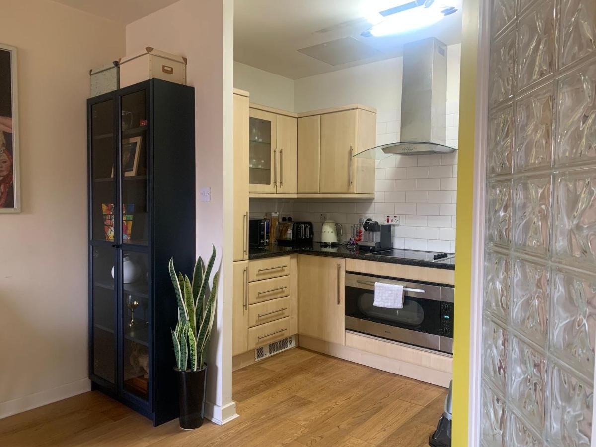 Leeds Centre Luxury 2 Bed Sleeps 6 Fantastic Views *