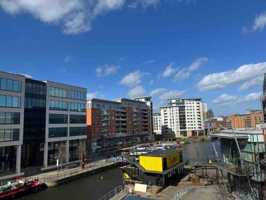 Leeds Clarence Dock 2 Bedroom Apt Leeds (West Yorkshire)