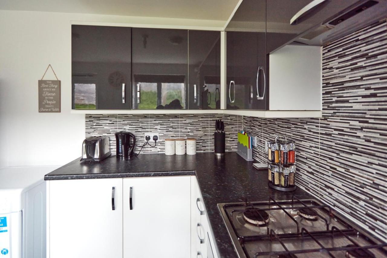 A Modern Away From * Leeds (West Yorkshire)