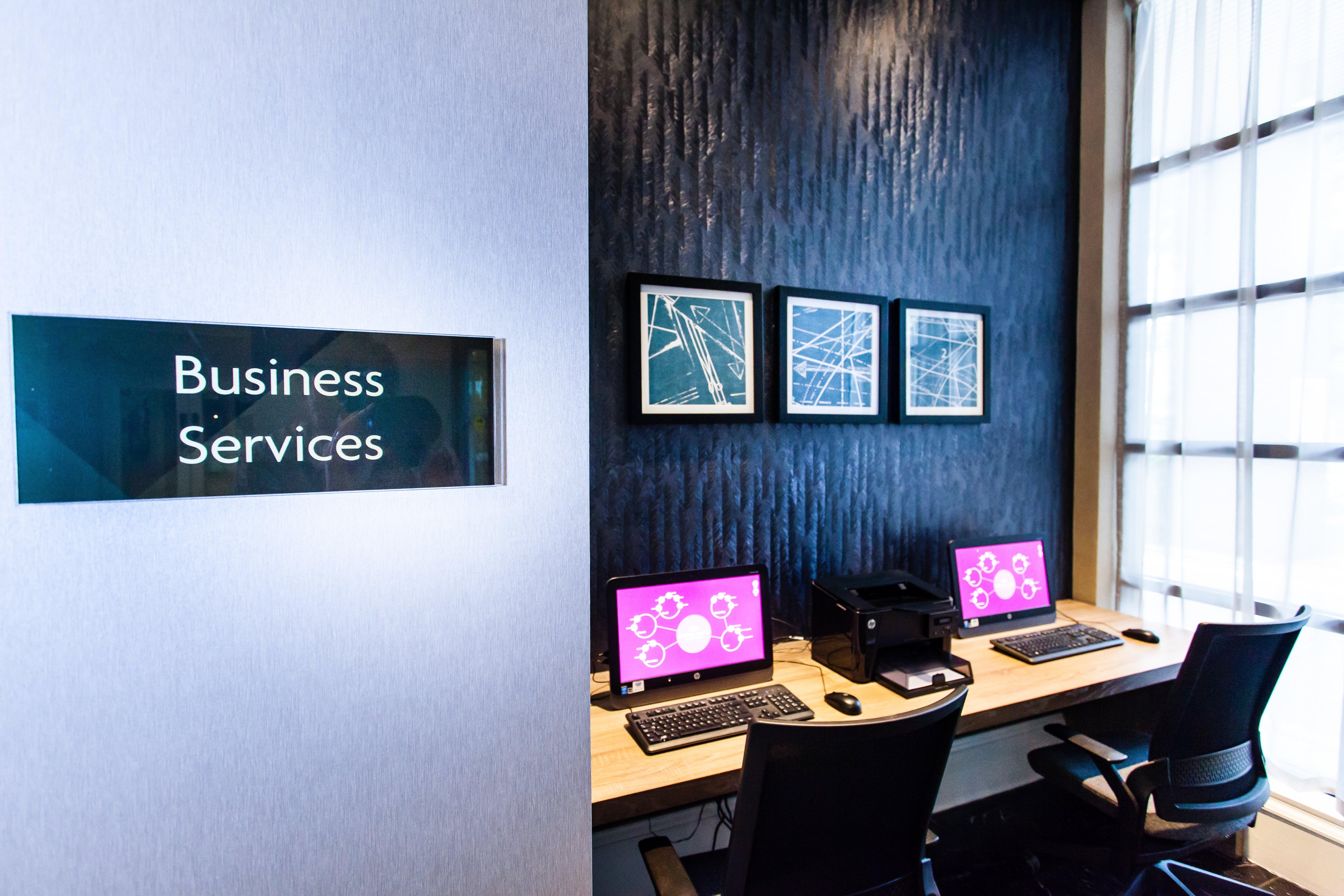 Crowne Plaza Leeds By Ihg 4*