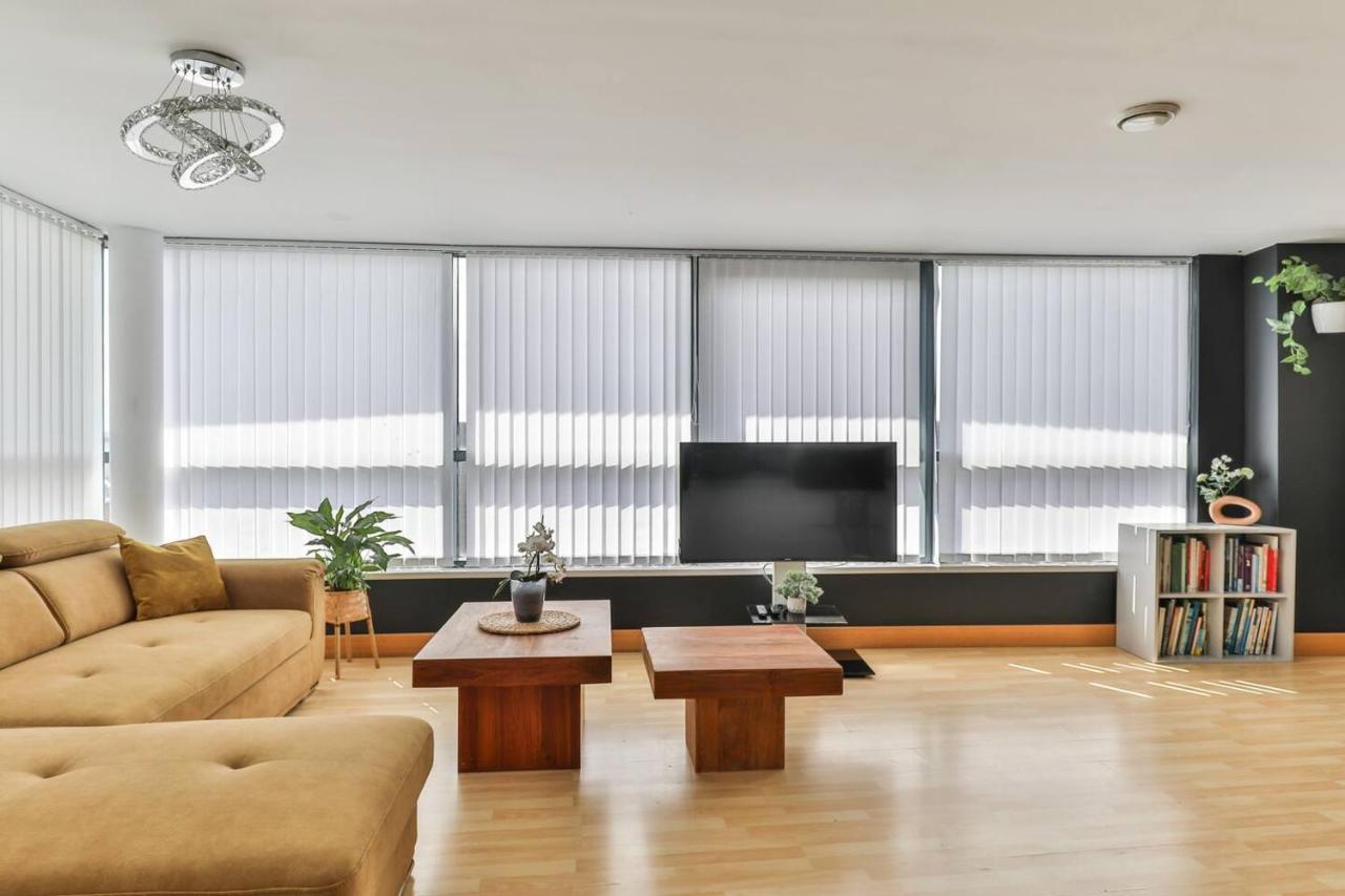 The Exquisite Penthouse Of Leeds - Sleeps 8 Apartment *