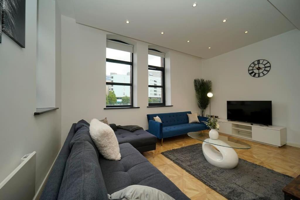 Stylish & Elegant Centre Leeds (West Yorkshire)