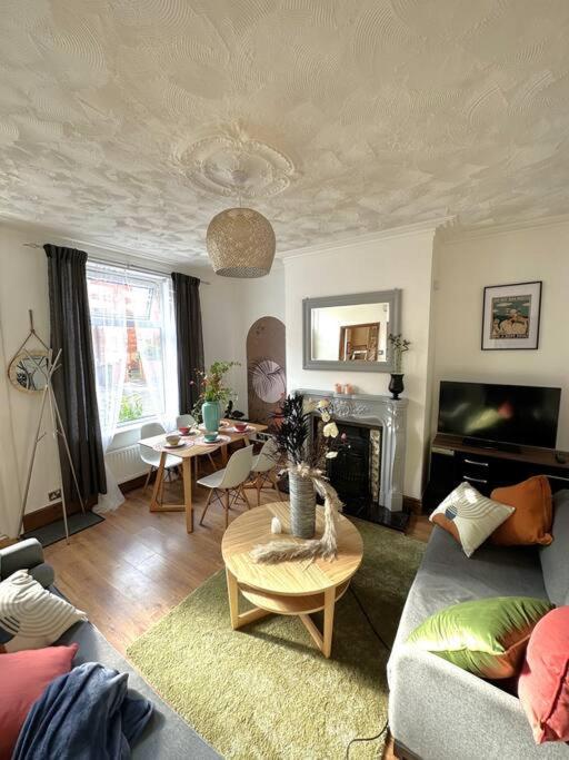Leeds Cosy House *