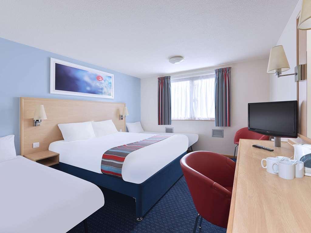 Travelodge Leeds Bradford Airport Hotel