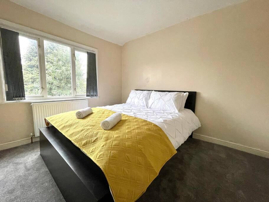 Holiday home Bright 3 Bed With Free Parking Leeds Leeds (West Yorkshire)