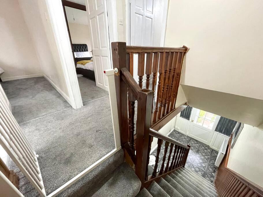 Bright 3 Bed With Free Parking Leeds Leeds (West Yorkshire)