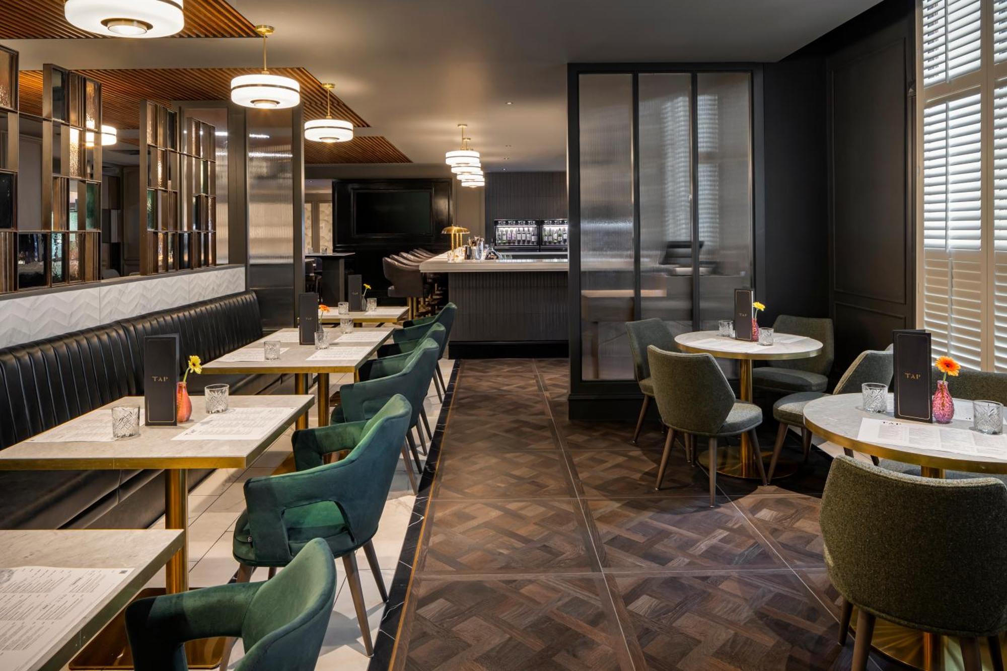 Crowne Plaza Leeds By Ihg Hotel 4*