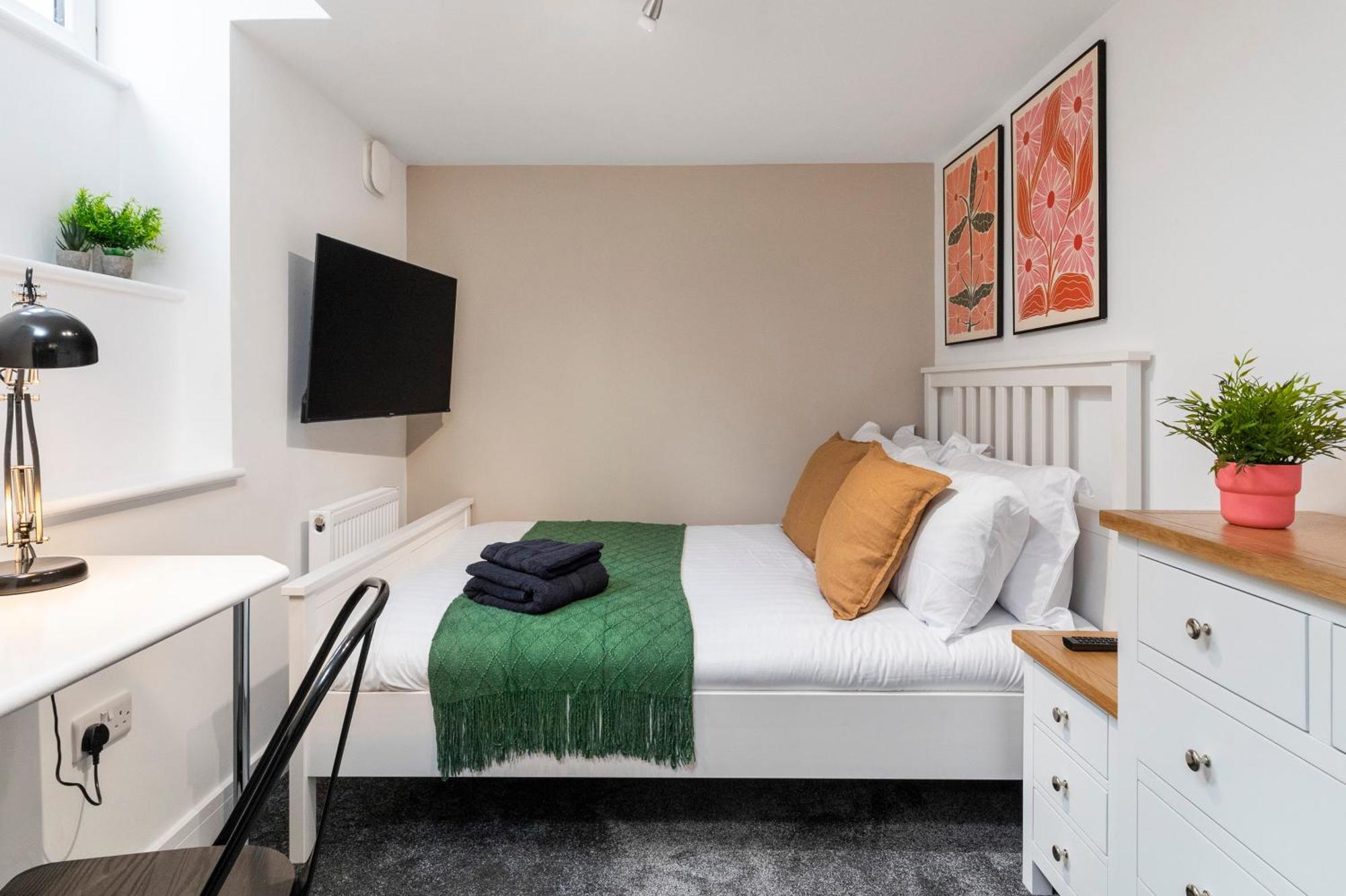 Cosy One Bed In Leeds *