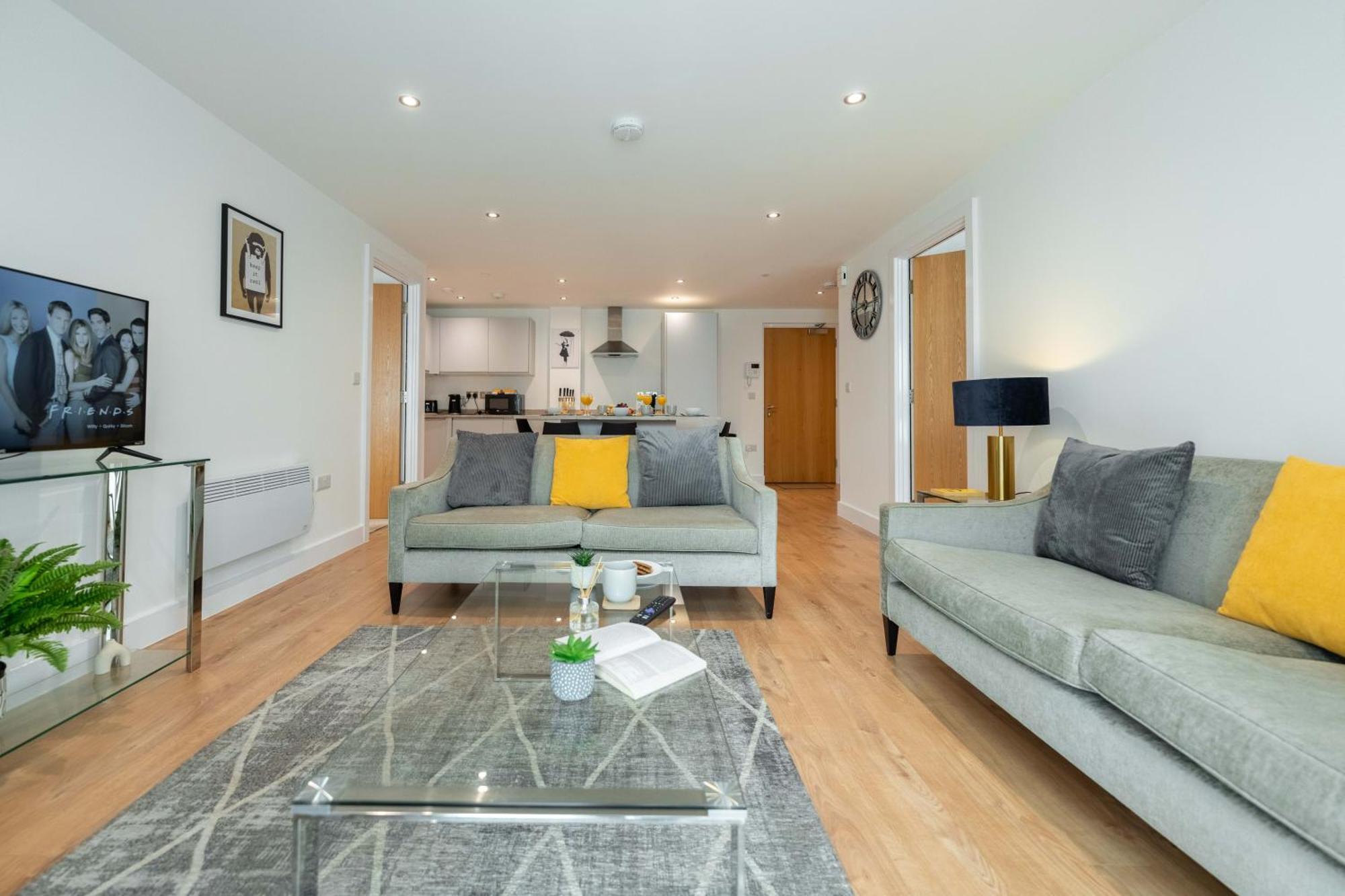 New 2-Bedroom 2 Bath Apartment In Leeds City Centre Close To All Attractions Apartment *