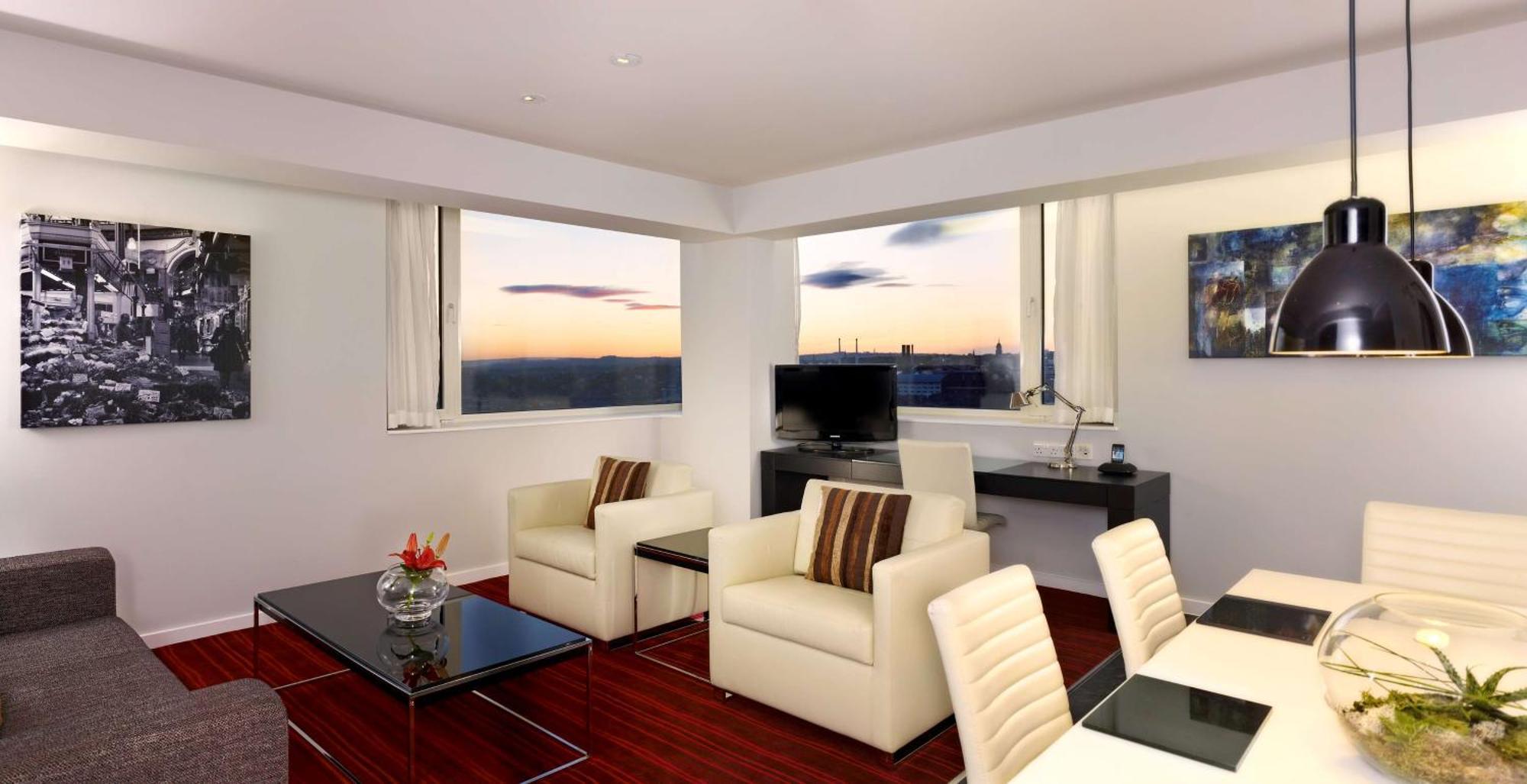 Hotel Park Plaza 4*
