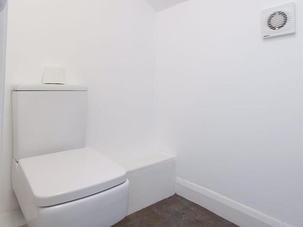 Shaftesbury Apartment *