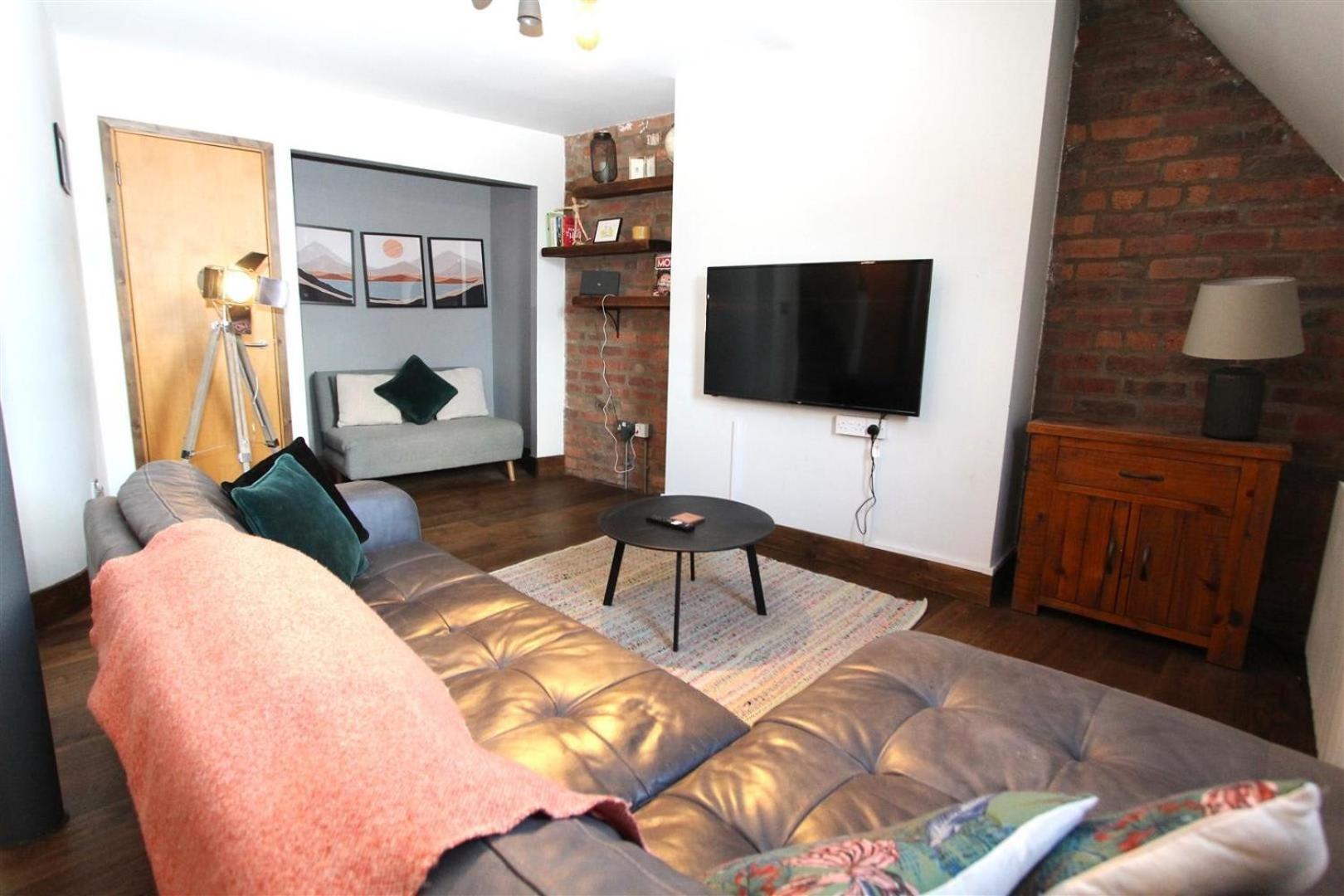 Apartment Large New-york Style Penthouse In Leeds City Centre With Contactless Check In *