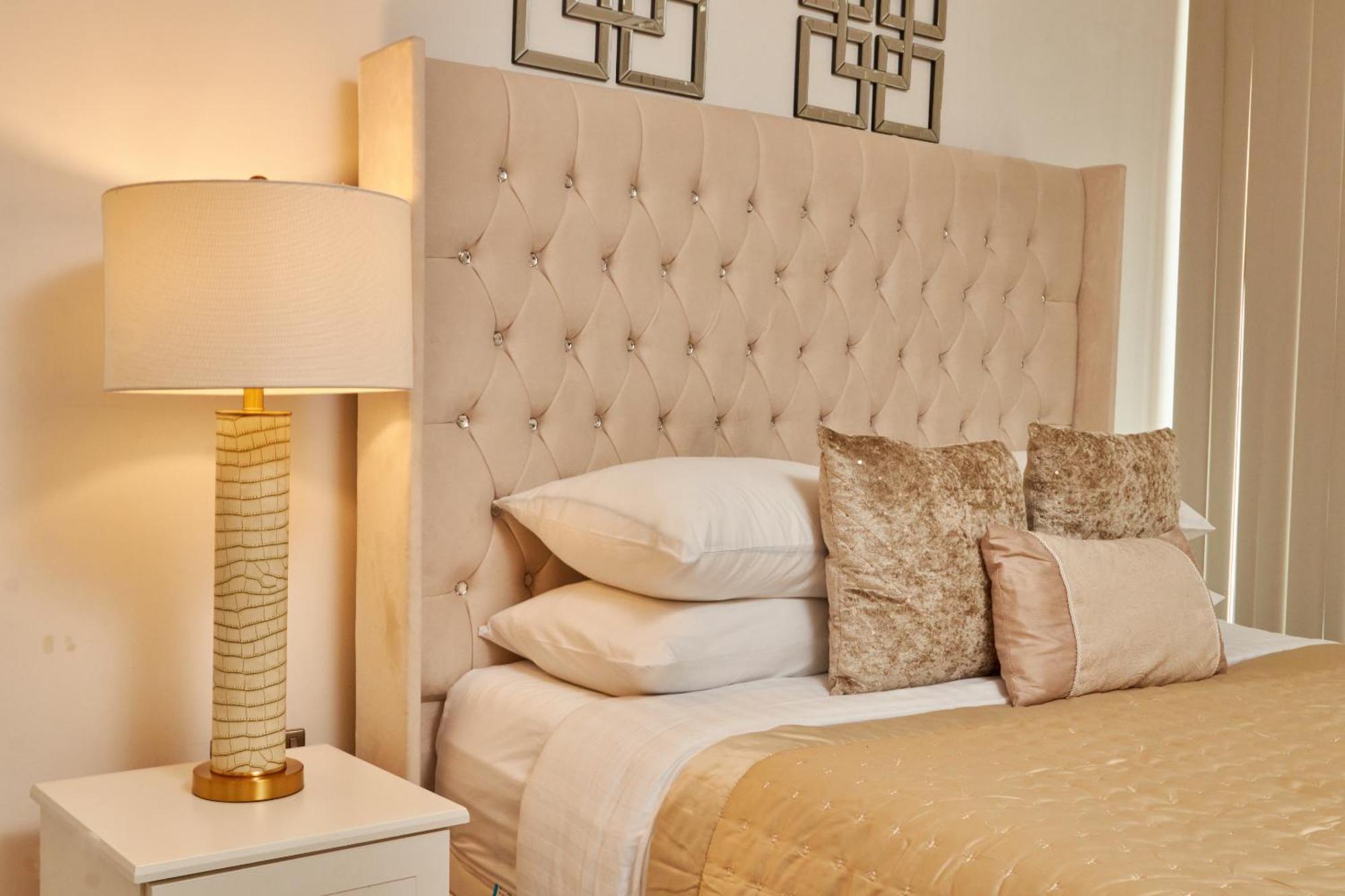 Leeds Dock Apt&free Secure Parking! *