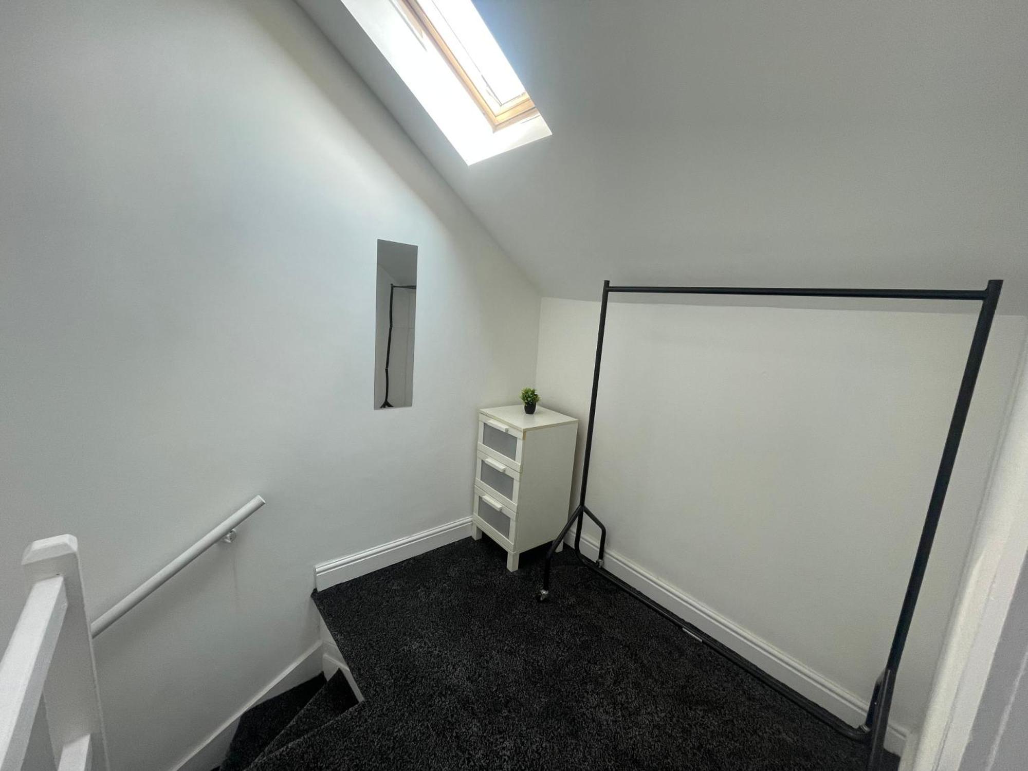 Entire Place In Leeds Sleeps 6 Holiday home Leeds (West Yorkshire)