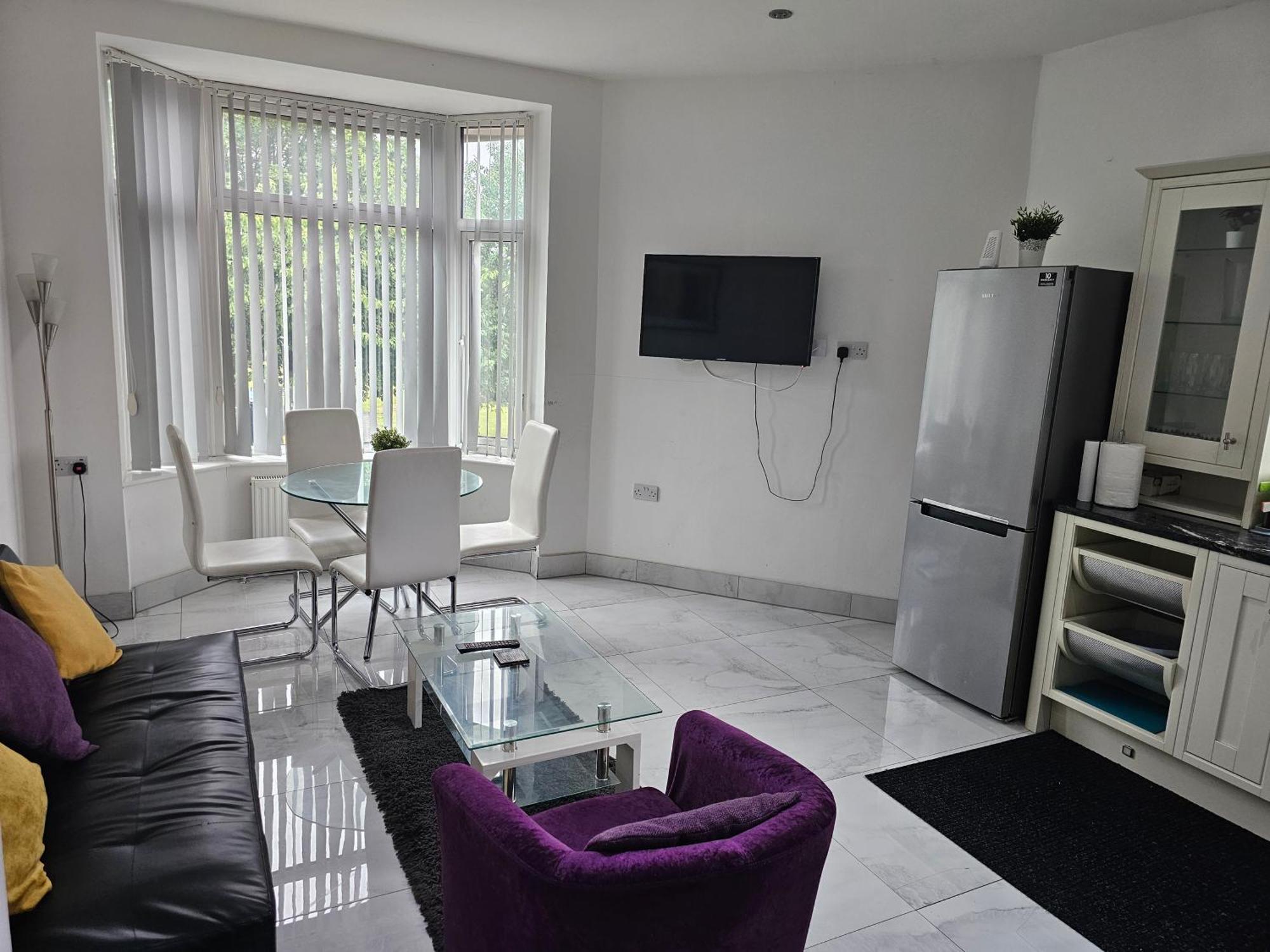 Homebird - Conway House * Leeds (West Yorkshire)