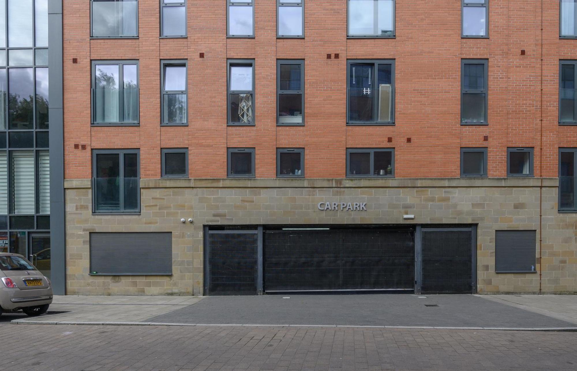 Apartment Luxury 3-bed, 3-bath Penthouse - Leeds Centre - Underground Parking *