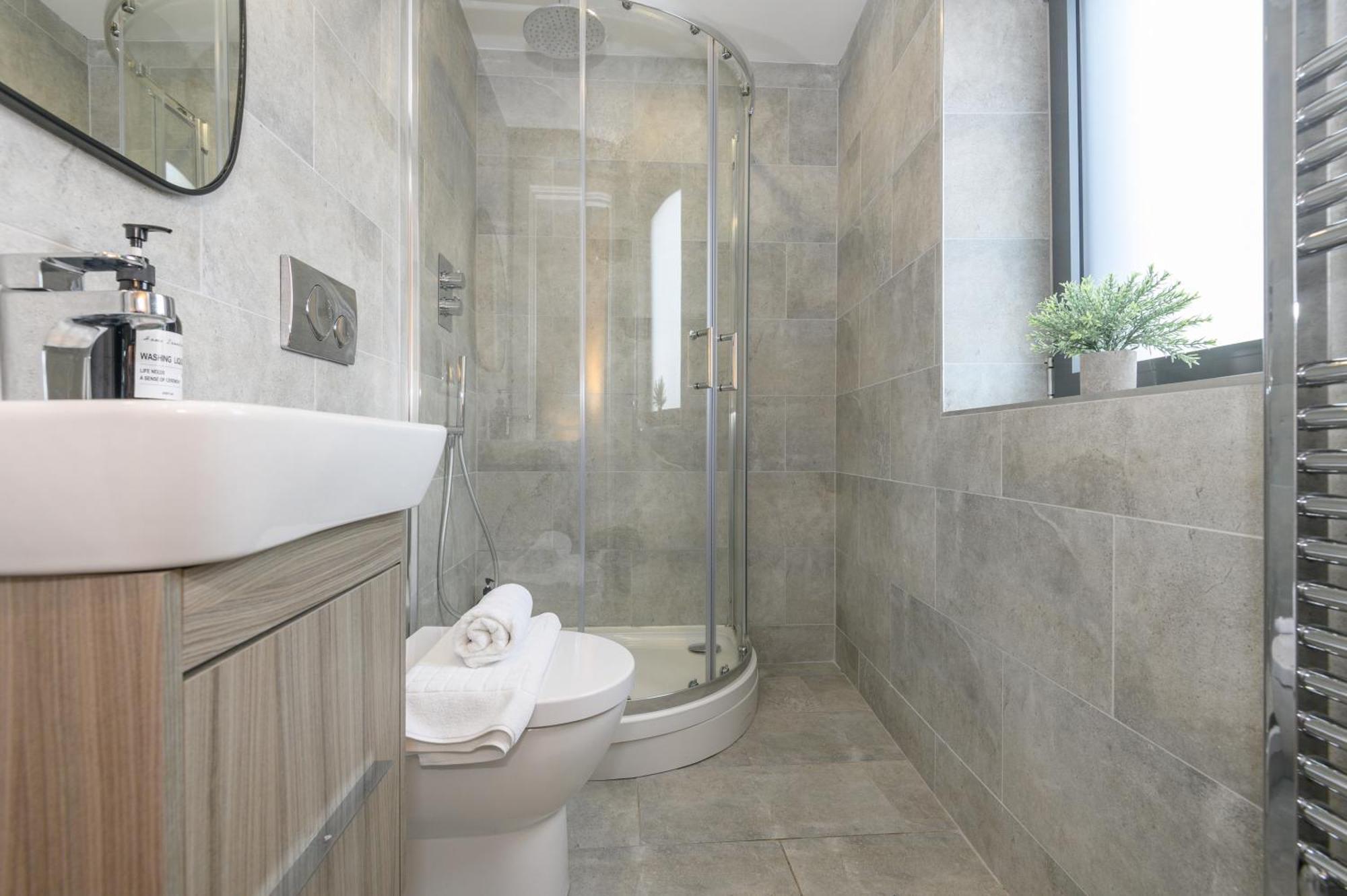 Apartment Luxury 3-bed, 3-bath Penthouse - Leeds Centre - Underground Parking