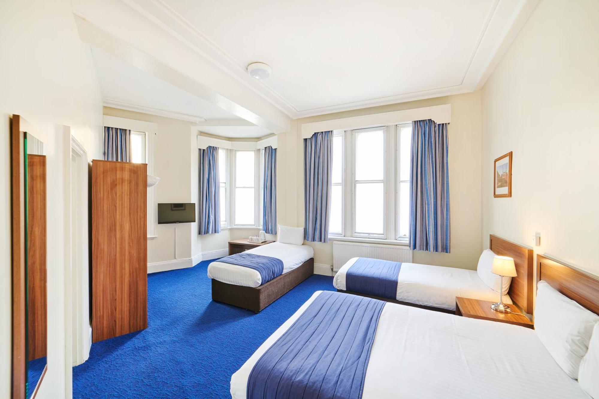 Discovery - Leeds Hotel