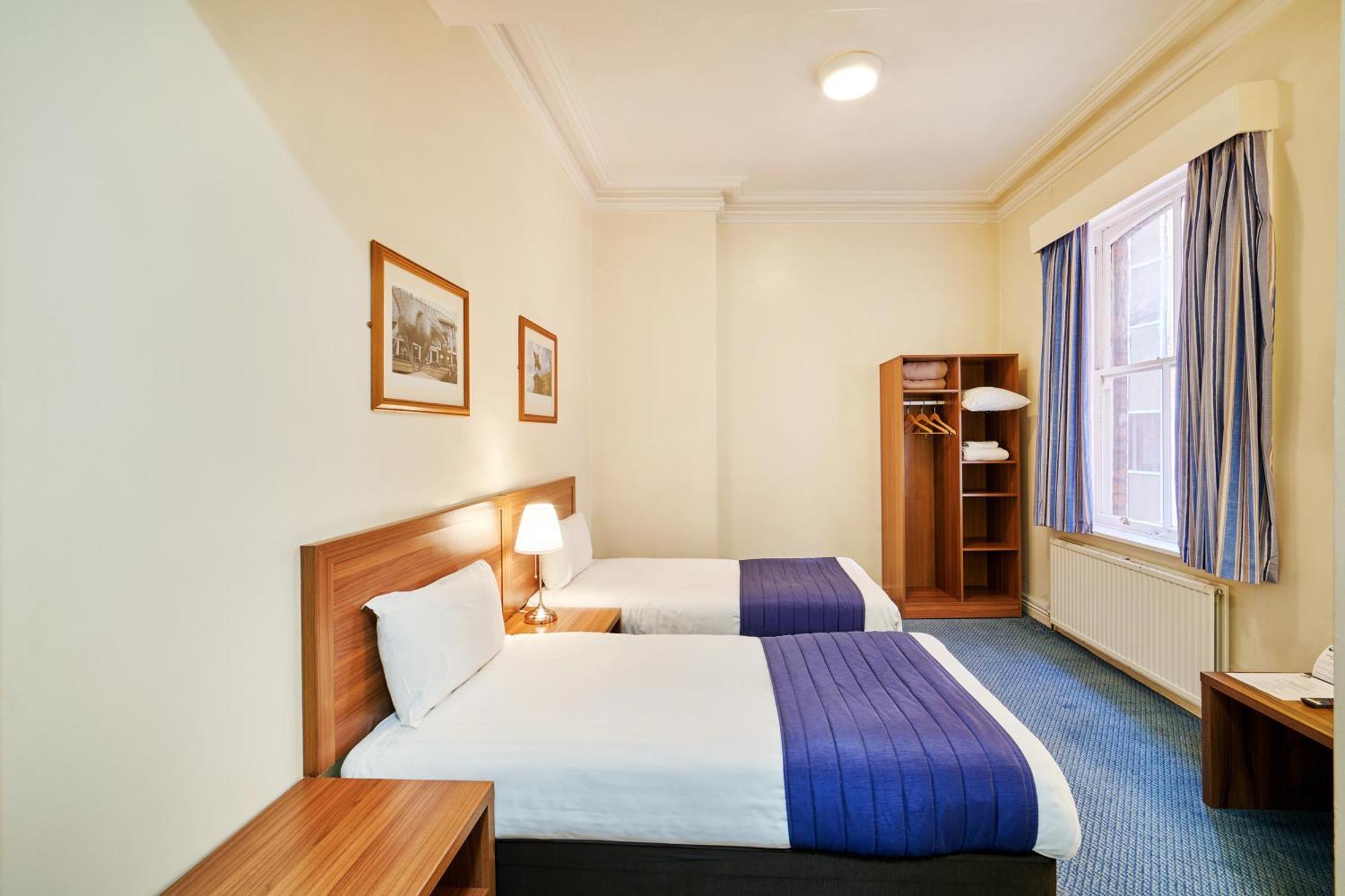 Discovery - Leeds Hotel 2*