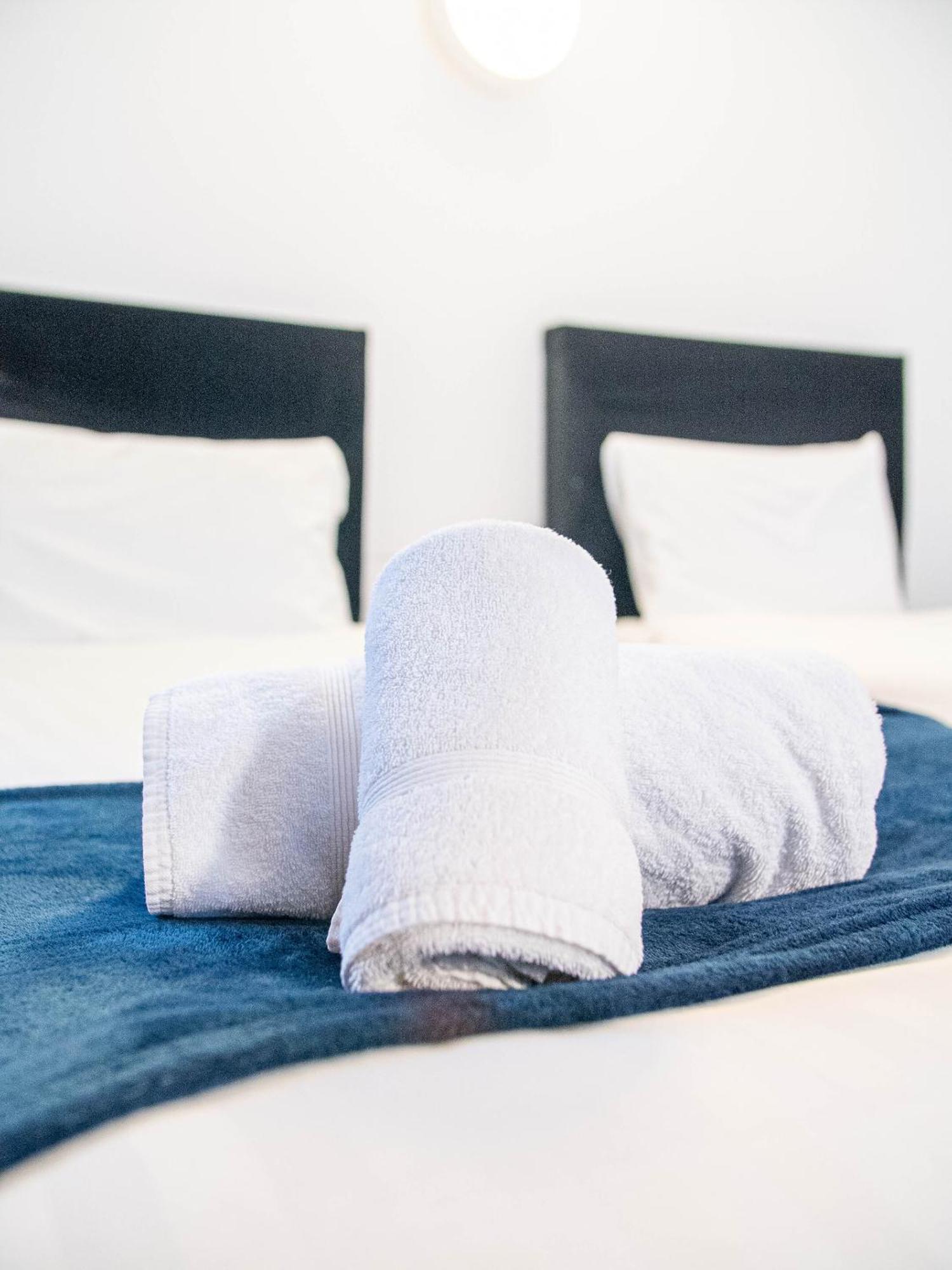 Bv Modern Near Kirkstall Shopping Centre Apartment Leeds (West Yorkshire)