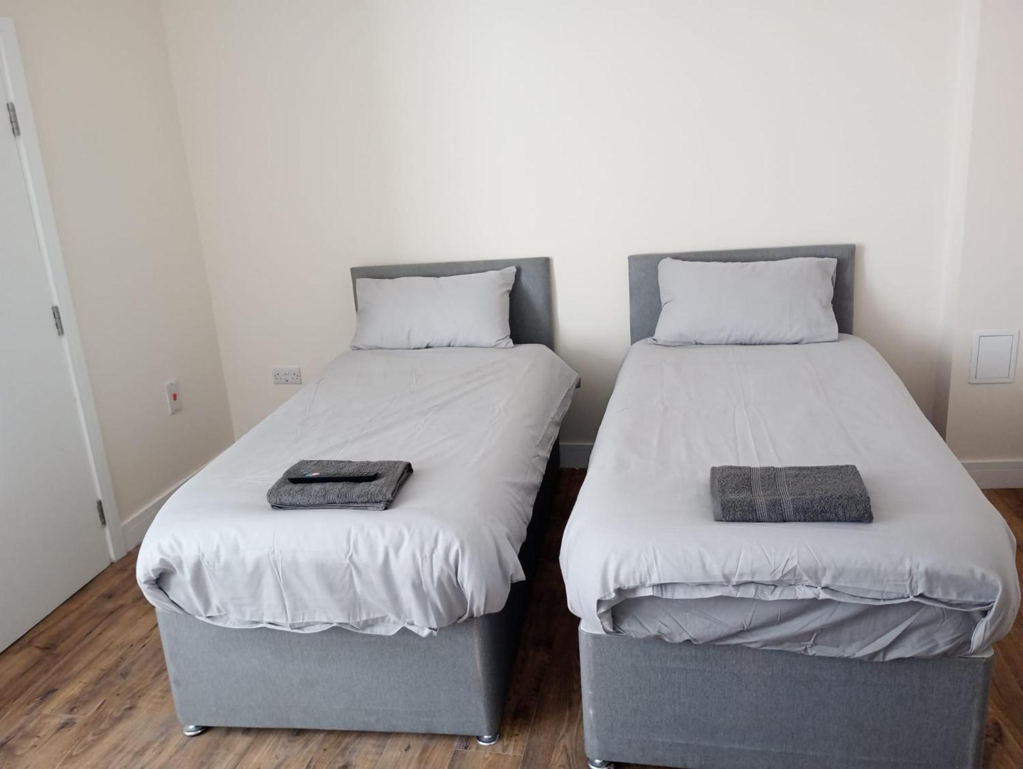 Fish Street Apartments, 8 Fish Street Apartment *