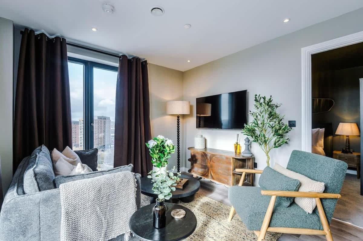 Leeds Centre - Roof Terrace & Free Parking