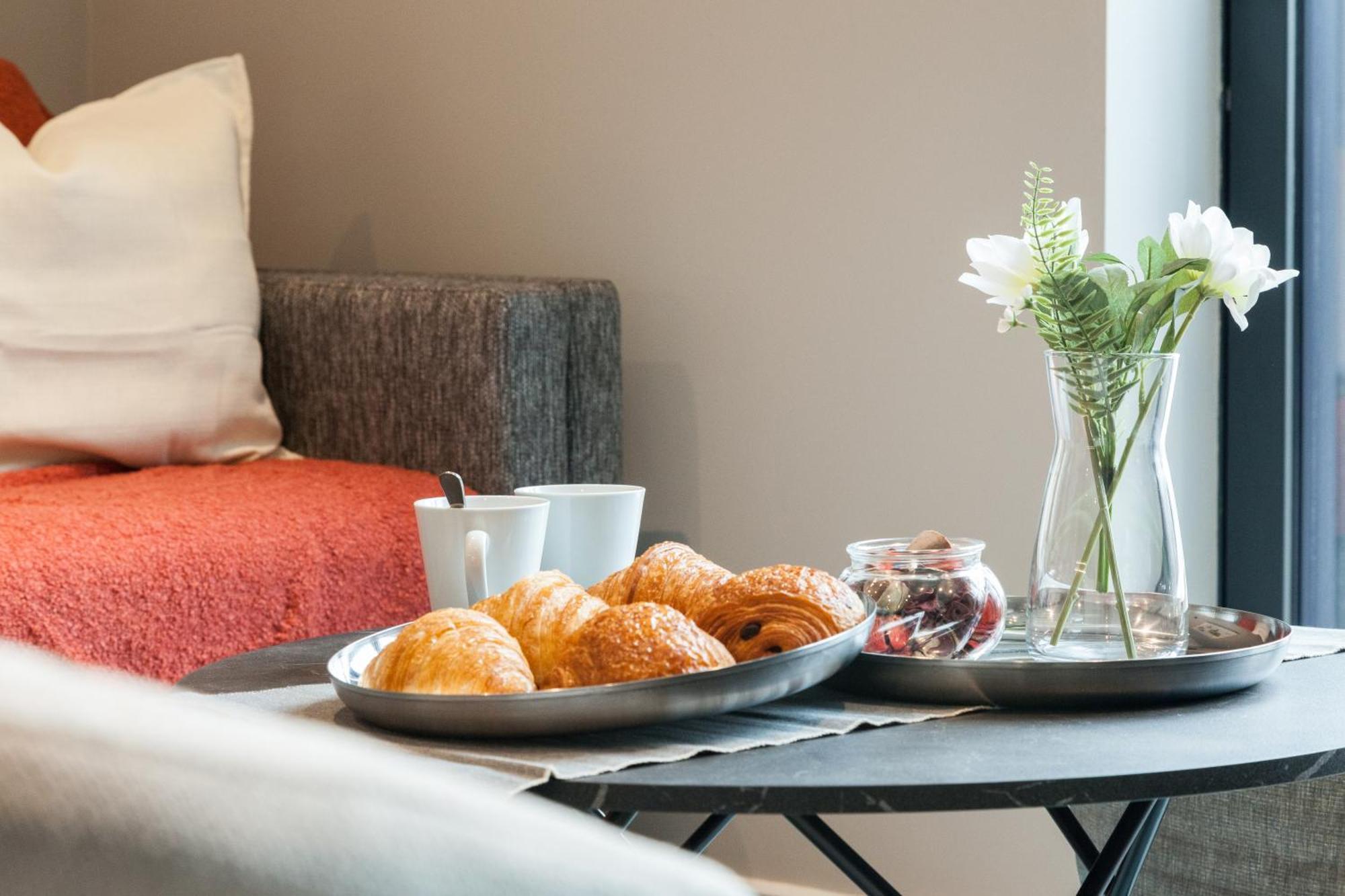 Springwell Gardens Near Leeds Station & Centre * Leeds (West Yorkshire)
