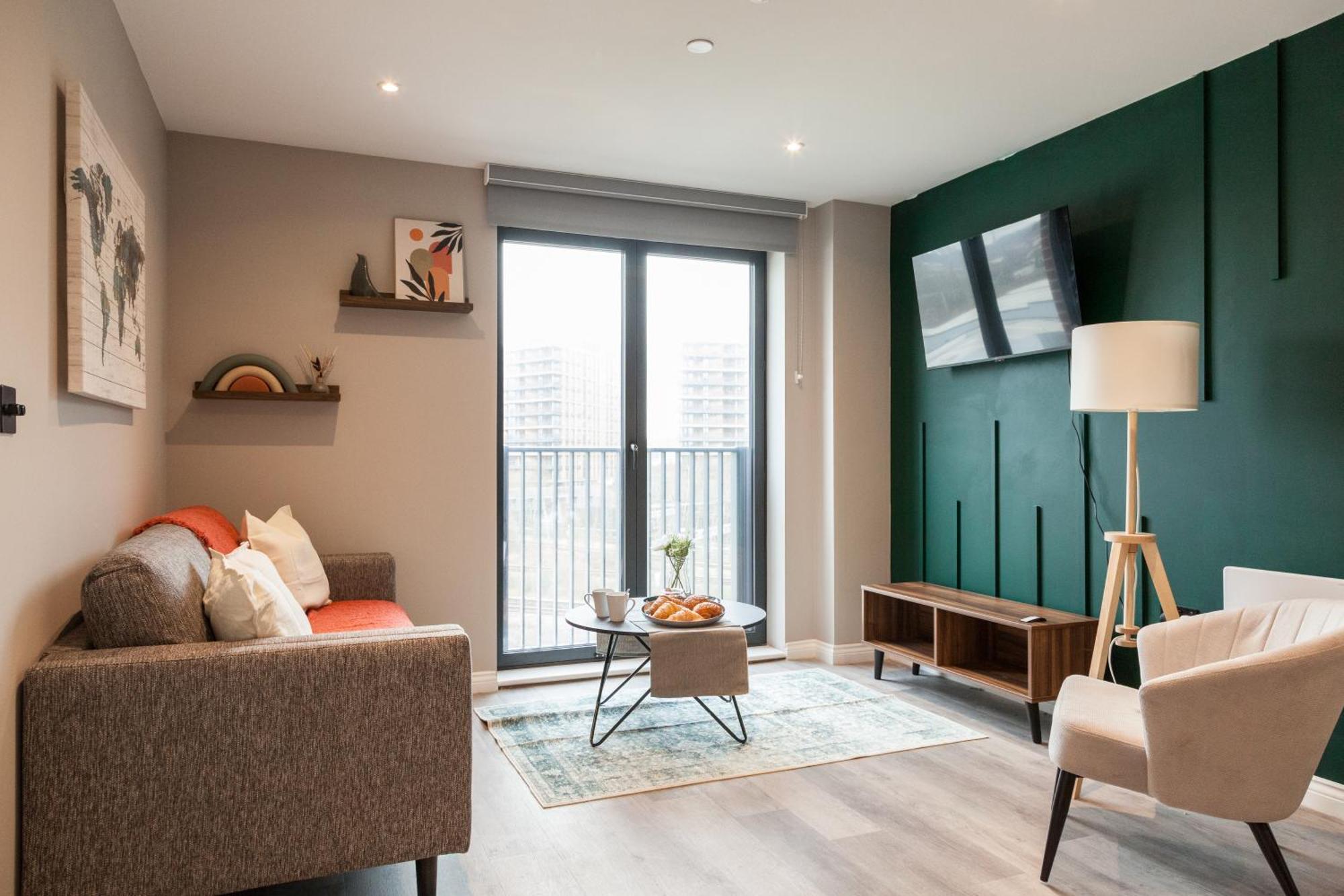 Springwell Gardens Near Leeds Station & Centre Apartment *