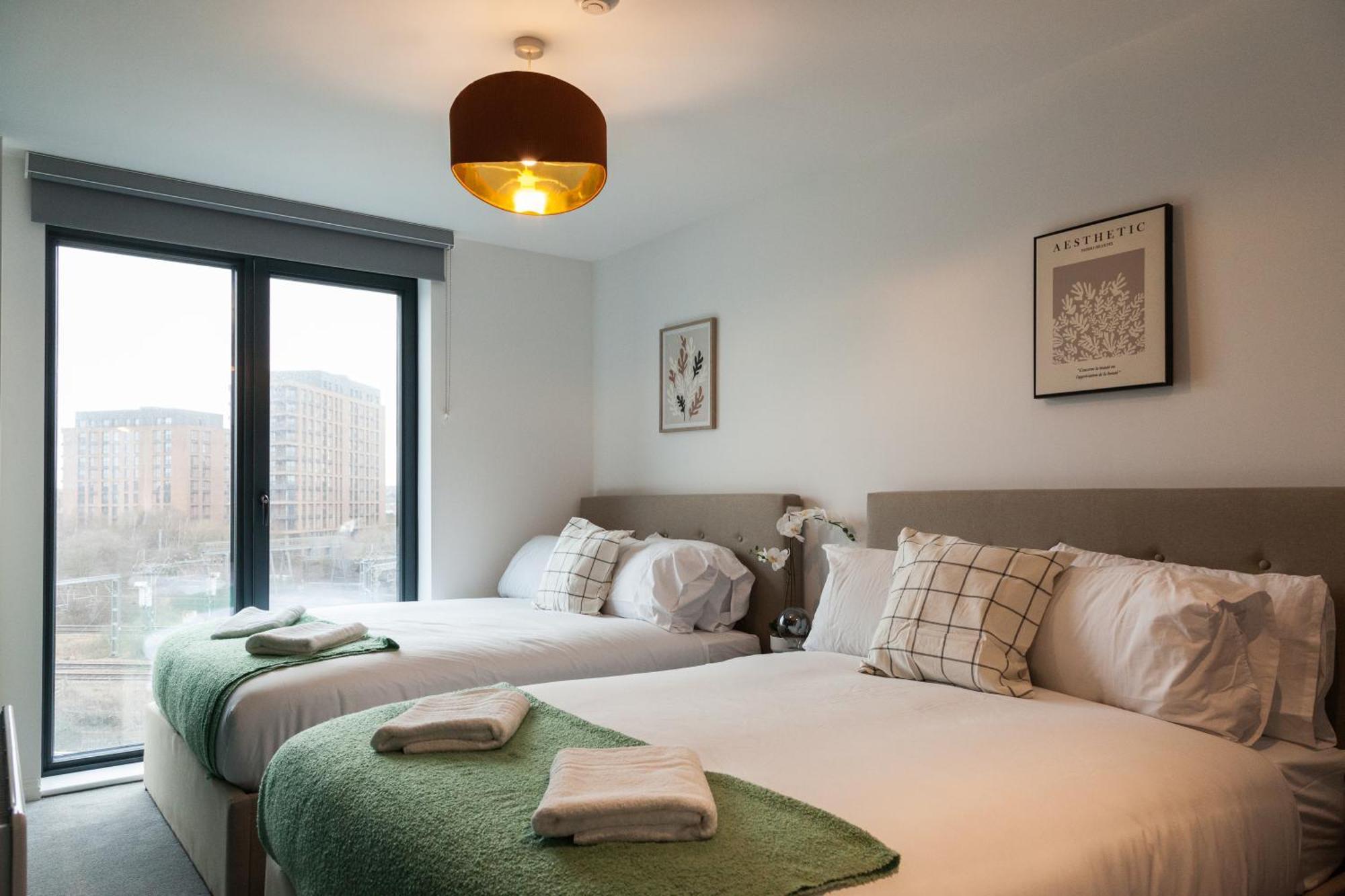 Apartment Springwell Gardens Near Leeds Station & Centre *