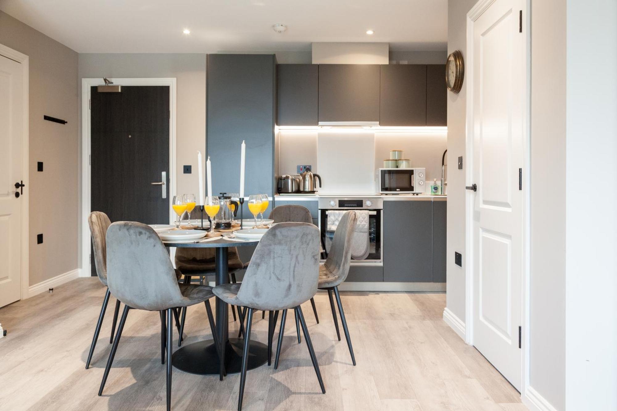 Springwell Gardens Near Leeds Station & Centre Apartment Leeds (West Yorkshire)