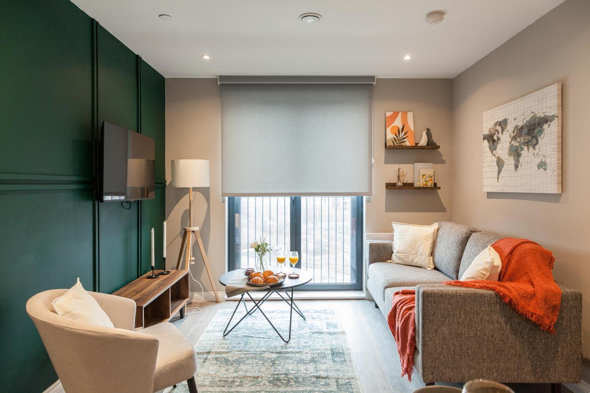 Springwell Gardens Near Leeds Station & Centre Apartment *