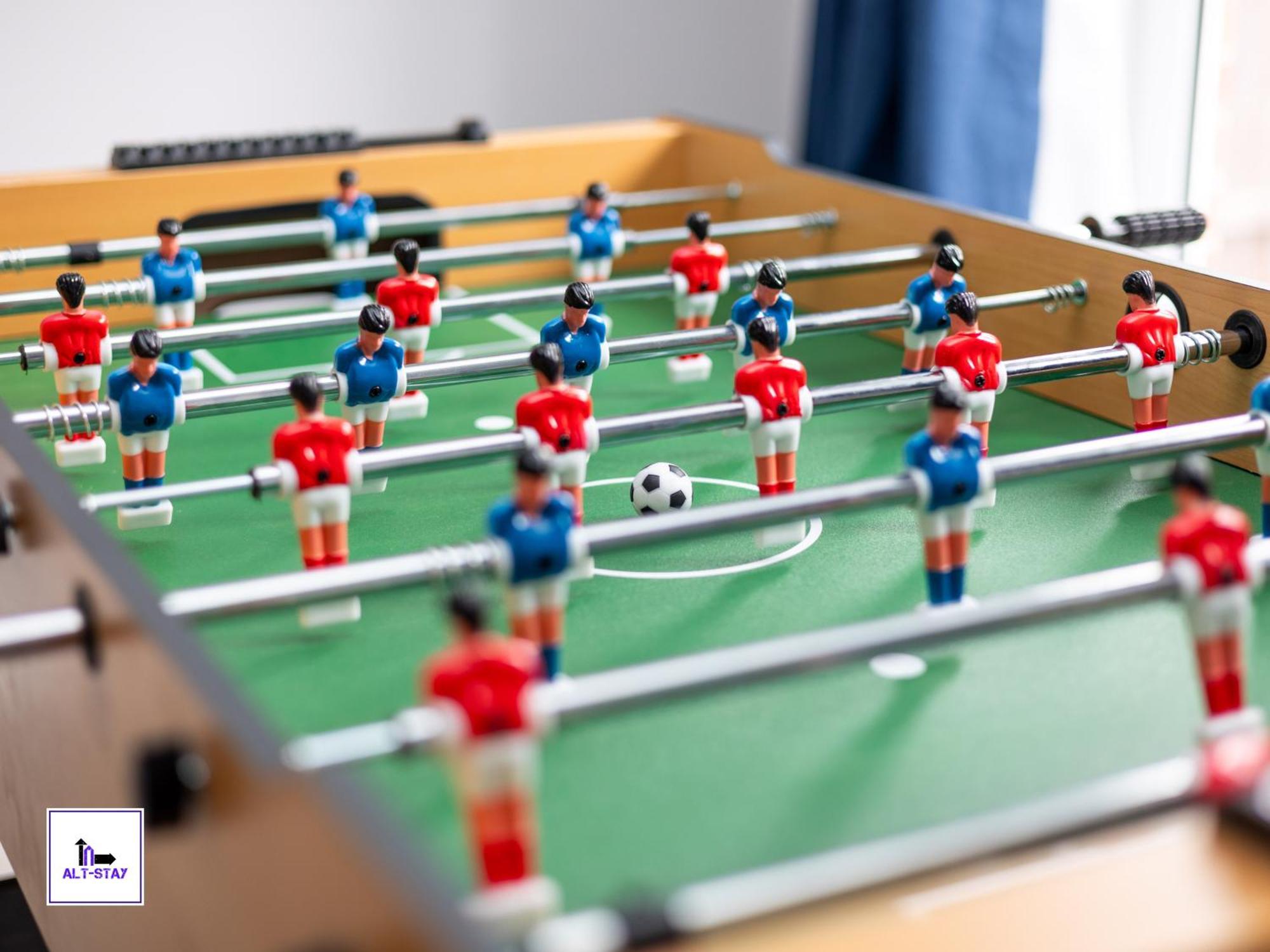 Alt-stay Leeds, M621 Junction 1 - Free Parking & Fast Wi-fi - Fussball Table - Master En-suite - Idea For Contractors & Long Holiday home Leeds (West Yorkshire)