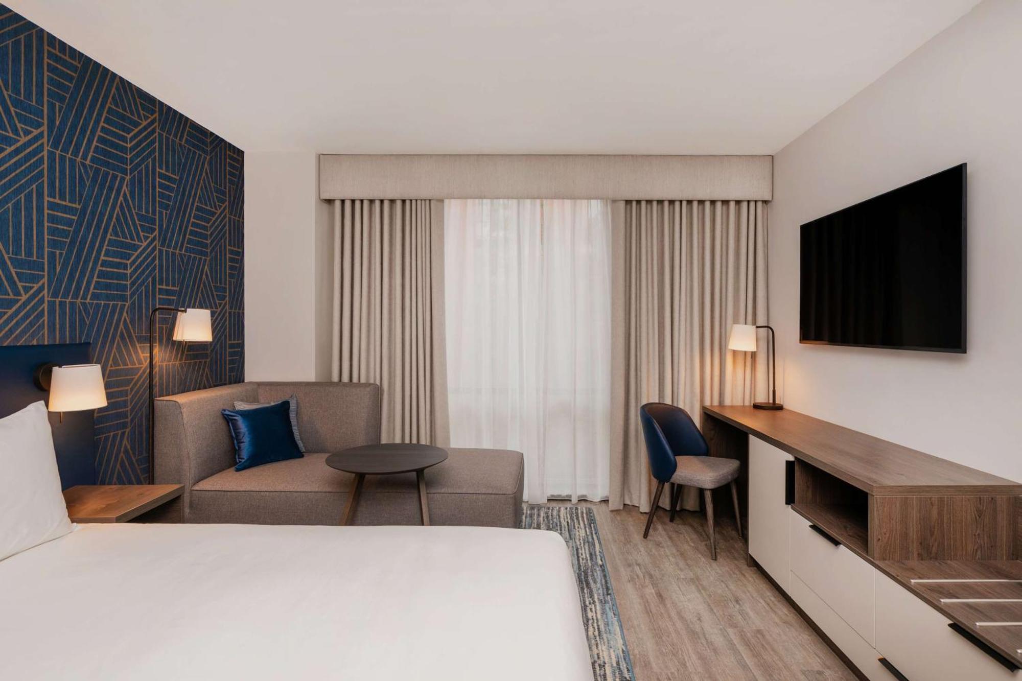 Hyatt Place Leeds 4*