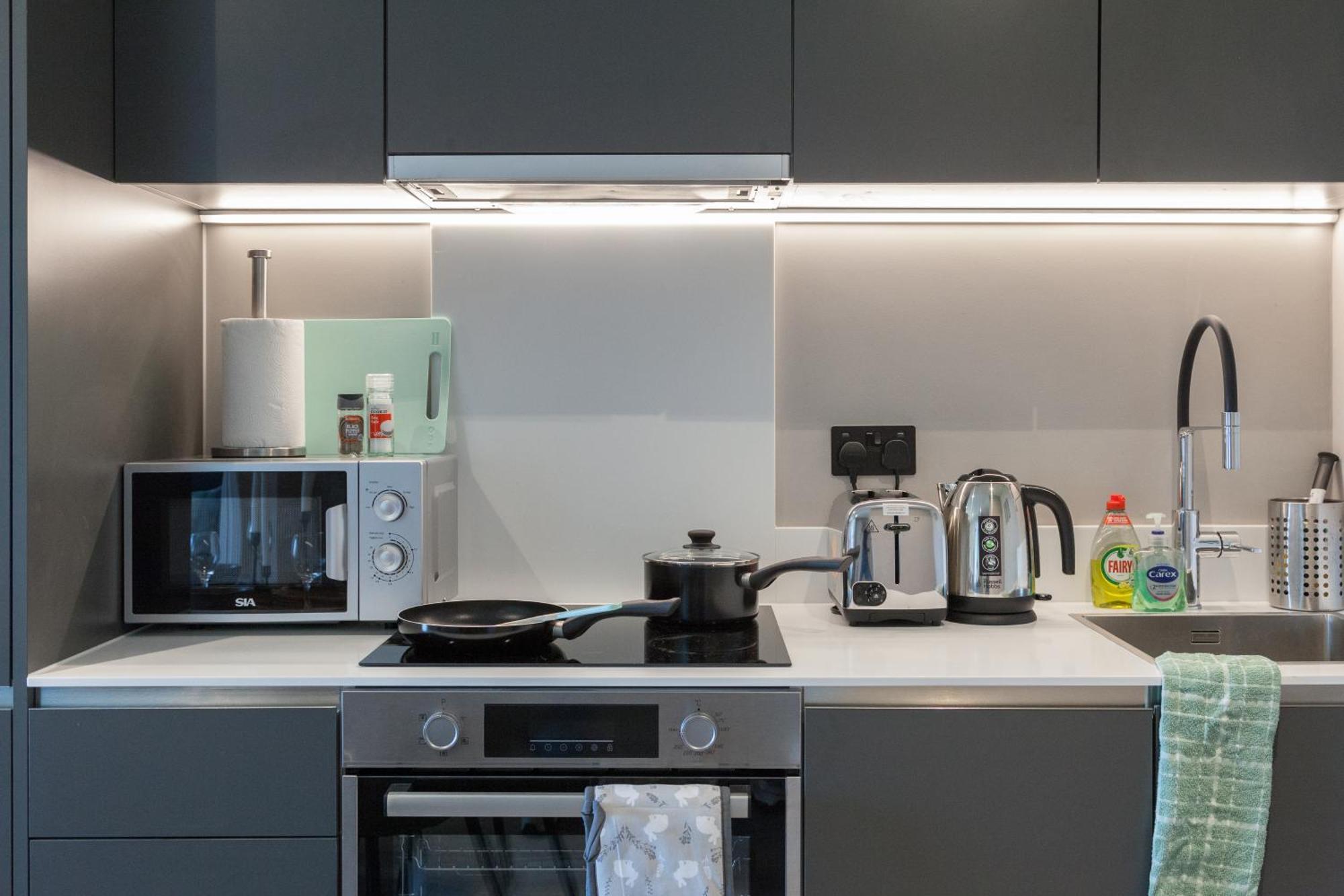 Springwell Gardens Near Leeds Station & Centre Apartment