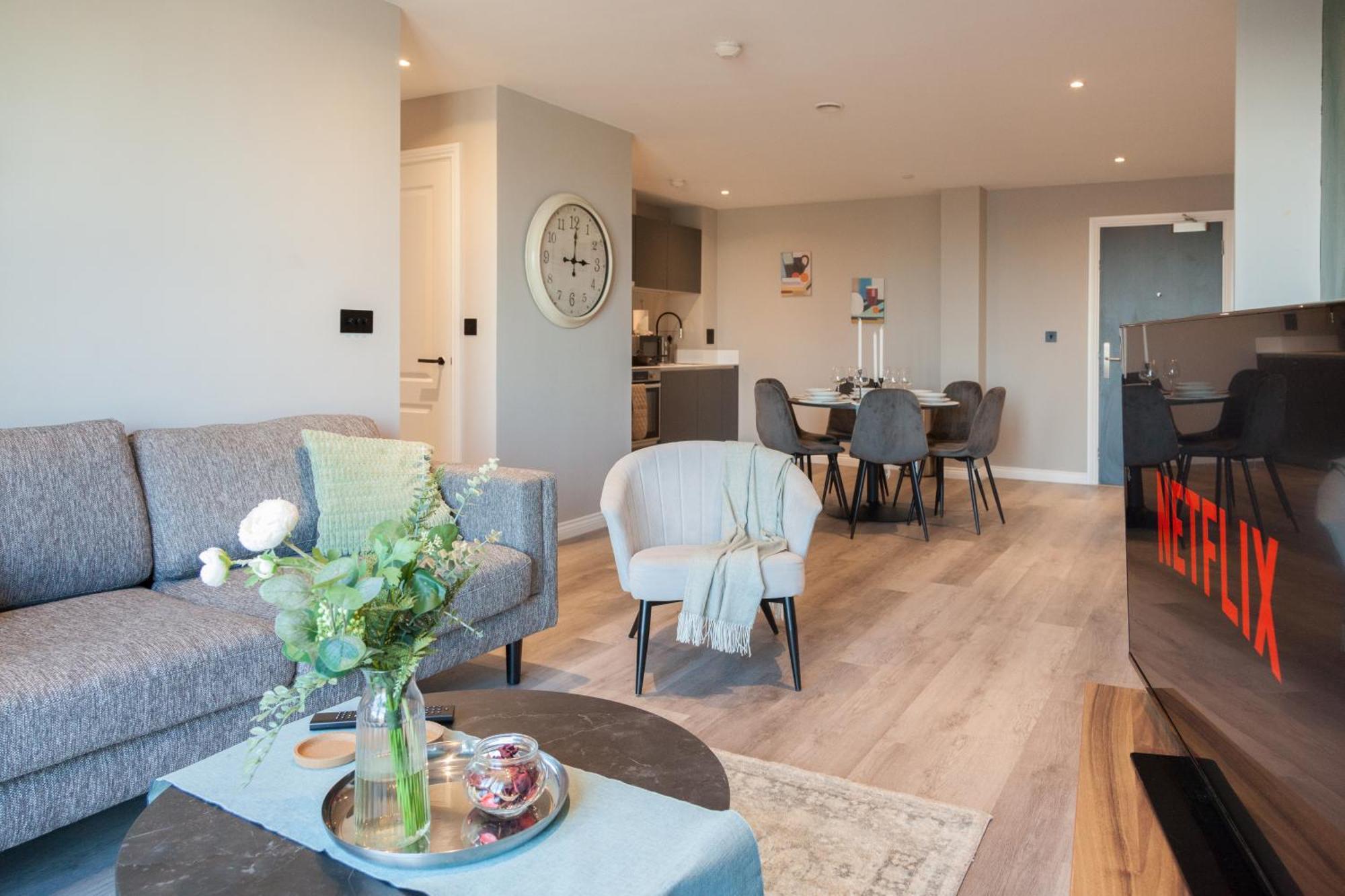 Apartment Springwell Gardens Near Leeds Station & Centre *