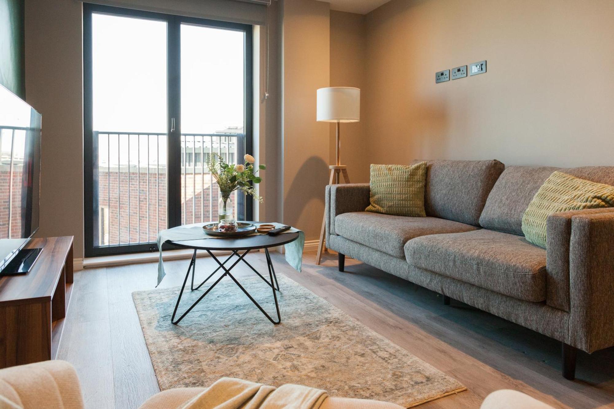 Springwell Gardens Near Leeds Station & Centre Apartment Leeds (West Yorkshire)