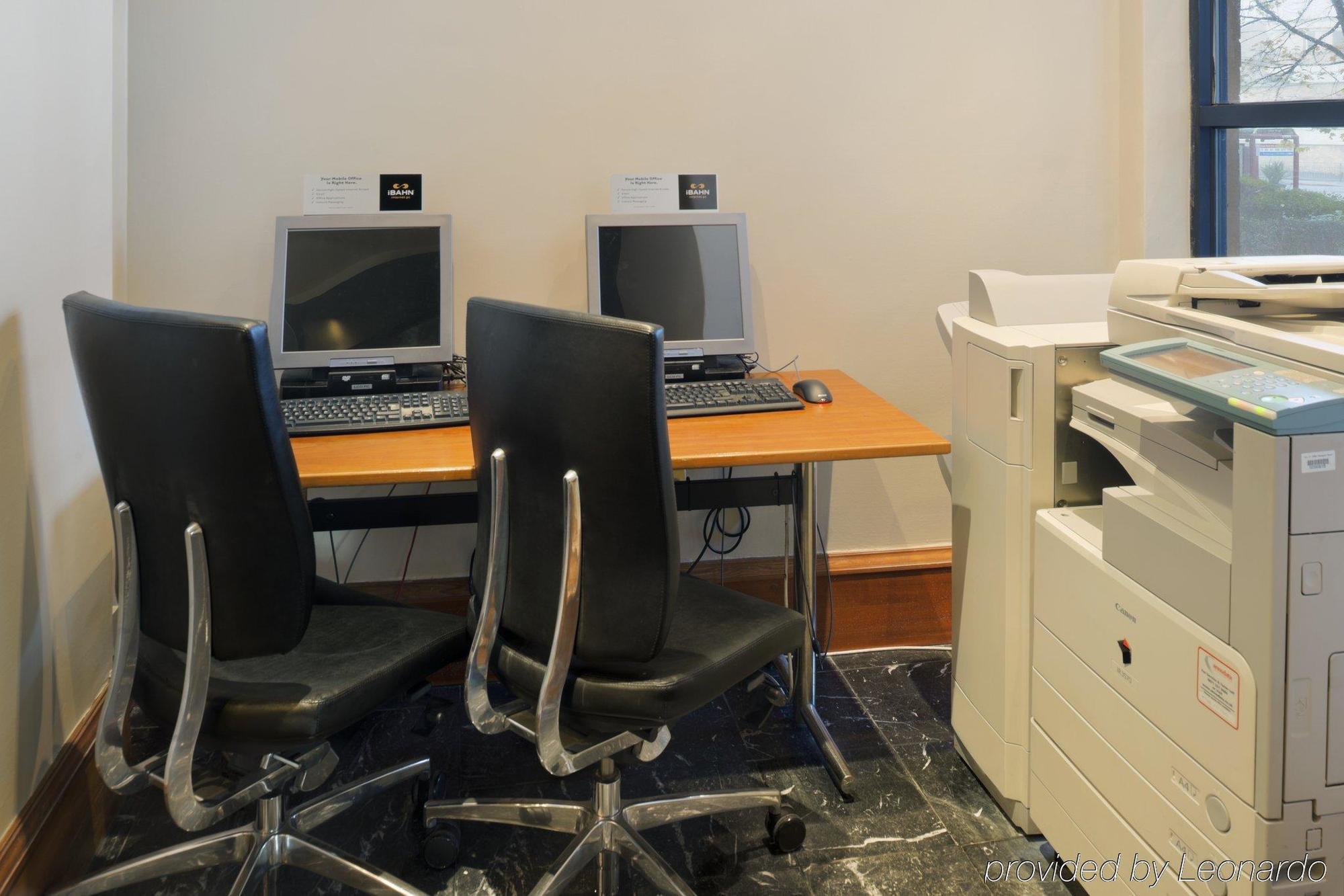 Hotel Crowne Plaza By Ihg 4*