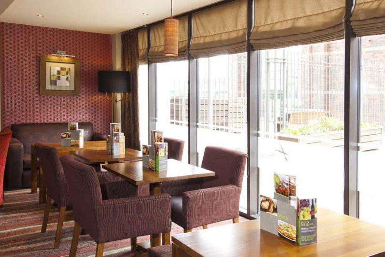 Premier Leeds Centre Hotel 3*