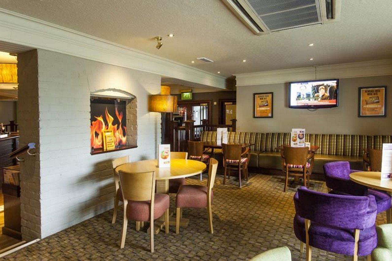 Premier Leeds / Bradford Airport