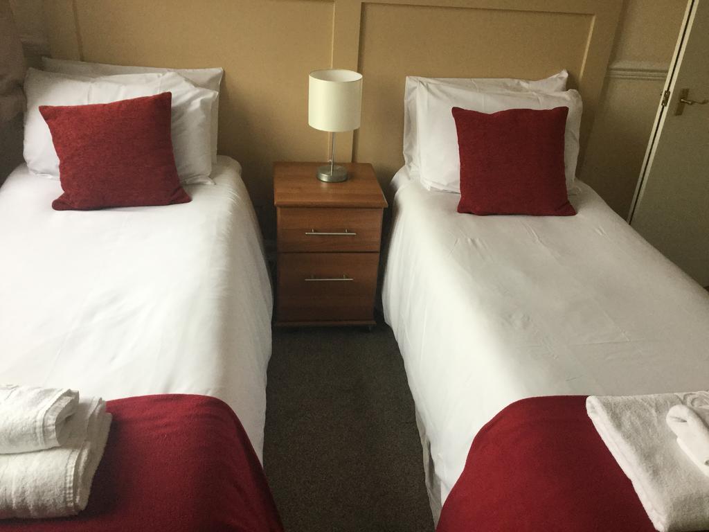 Black Horse Otley Hotel 3*