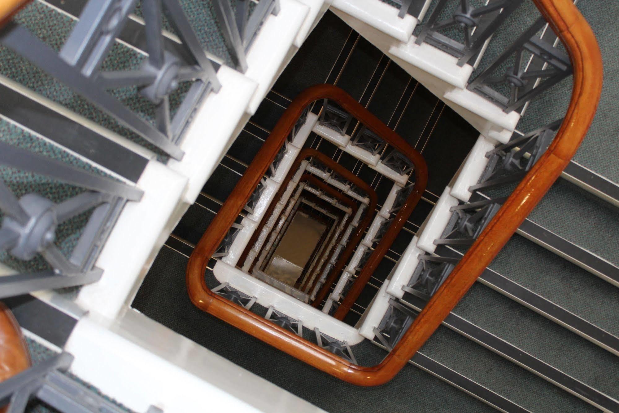 Discovery - Leeds